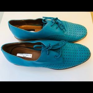 GREAT CONDITION Halogen Teal Shoes